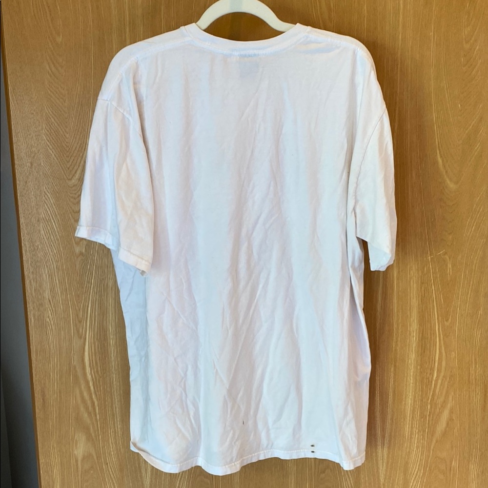 Stussy White Short Sleeve Tee with Bold Graphic Design - Picture 4 of 5